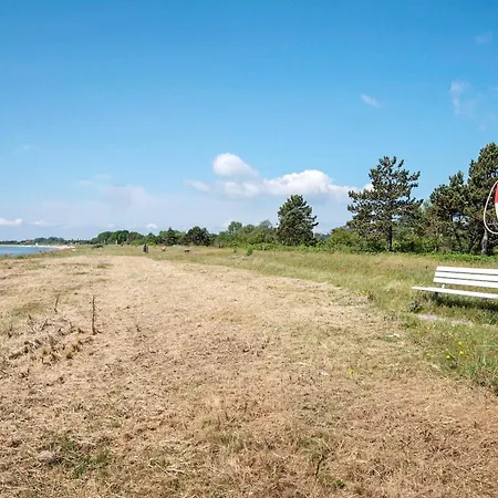 6 Person In Sydals-by Traum *