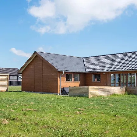 6 Person In Sydals-by Traum *